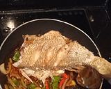 Foto langkah ke 3 dari resep Ikan kakap saus tiram+lada hitam.