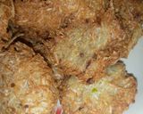 A picture of step 6 of Yam fritters.