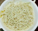 A picture of step 3 of Egg chowmein.