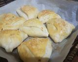A picture of step 19 of Chicken stuffed buns.