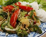 รูปขั้นตอนการทำที่ 7 ของ ส้มตำมะระขี้นก