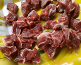 Foto del paso 1 de la receta: Carne guisada con arroz y con cabellos de ángel