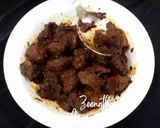 A picture of step 2 of Hyderabadi Tilli Fry or Goat Spleen Fry.
