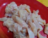 Gambar langkah 1 resipi Ayam Goreng Kunyit.