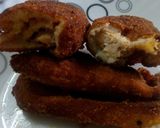 A picture of step 5 of Tandoori bread roll fritters.