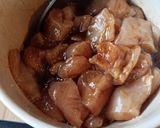 Une image de l'étape 1 de Pokebowl au poulet, avocat et oeuf.