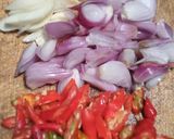Foto langkah ke 1 dari resep Cumi basah saus tiram.