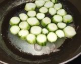 Foto langkah ke 1 dari resep Sayur Bening Oyong Puyuh.