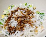 Foto langkah ke 4 dari resep Mie Tiau (Kwetiau) Goreng.