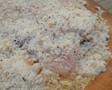 Foto del paso 2 de la receta: Pollo empanizado sin huevo