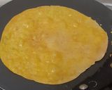 A picture of step 2 of Tikha --- Meetha thepla (spicy --- sweet roti).