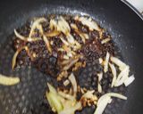 Foto langkah ke 2 dari resep Fried Egg Tofu With Teriyaki Sauce.