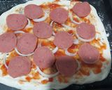 Foto langkah ke 7 dari resep Pizza Pepperoni Sourdough.