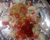 चटपटी रोटी चाट (Chatpati roti chaat recipe in hindi) रेसिपी चरण 3 फोटो