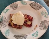 A picture of step 6 of Plum crumble.