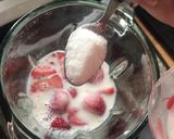 Foto del paso 2 de la receta: Batido de fresa 🍨🍓