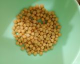 Foto del paso 1 de la receta: Ensalada de garbanzos en lata y choclo