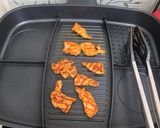Foto langkah ke 4 dari resep Grilled Chicken with Veggies - Ayam Panggang dengan Sayur Tanpa Oven.