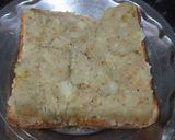 A picture of step 4 of Potato toast.