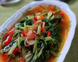 Foto langkah ke 1 dari resep Cah Kangkung Terasi simple.