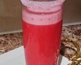 صورة لخطوة 1 من وصفة عصير الفراولة السريع و المنعش ❤️🍓