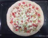 Foto langkah ke 5 dari resep Pizza Home Made tanpa ulen tanpa telur full Keju.
