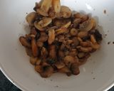 Une image de l'étape 1 de Chou vert gratiné aux champignons 🍄.