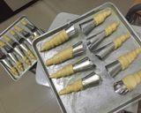 Foto langkah ke 4 dari resep Cum Cum (Horn Pastry).