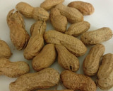 Foto del paso 2 de la receta: Salmón frito y salteado de alcachofas con frutos secos y anís