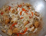 Foto langkah ke 3 dari resep Tumis tahu pong tauge kol.