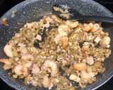 Foto del paso 4 de la receta: Berenjenas rellenas con atún y gambas