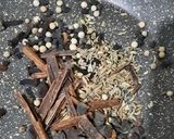Foto langkah ke 1 dari resep Bubuk Ngohiong Homemade.