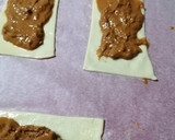 Foto del paso 2 de la receta: Hojaldre relleno con crema de cacahuate