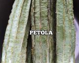 Gambar langkah 1 resipi Petola Masak Bening.
