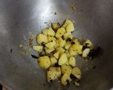 साबूदाना और आलू की फलाहारी खिचड़ी (sabudana aur aloo ki falahari khichdi recipe in Hindi) रेसिपी चरण 3 फोटो