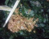 Foto langkah ke 2 dari resep Daun ubi tumbuk.