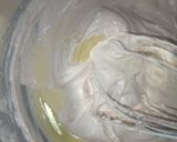A picture of step 3 of Ice cream cake.
