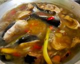 Foto langkah ke 4 dari resep Sup/Pindang Patin.