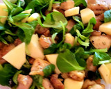 Foto del paso 4 de la receta: Ensalada de canónigos, manzana, frutos secos y pollo con mostaza y miel 😋