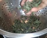 A picture of step 1 of Tips Homemade Mint Powder: Freshness in a Jar.