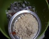 A picture of step 3 of Leftover Rice balls.