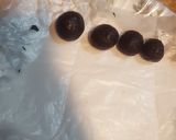 A picture of step 1 of Brownie pops in microwave.