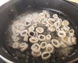 Foto del paso 2 de la receta: Arroz meloso de chipis y merluza
