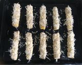 Foto langkah ke 4 dari resep Cheese Roll.