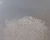 Foto del paso 5 de la receta: Tosta de pimientos con su pilpil y gulas en TMX