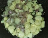 Foto langkah ke 3 dari resep Perkedel Kentang ala Ibu.