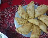 A picture of step 6 of Ghujiya.