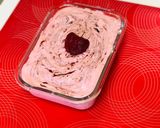 A picture of step 3 of Fresh Strawberry ice cream.