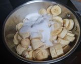 A picture of step 3 of Banana Meringue.