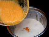 Helado cremoso de melocotón elaborado con robot de cocina M.C.Pl